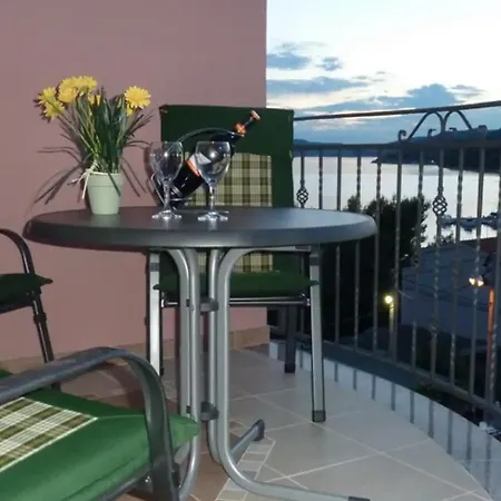 Appartement Nena Ap 9 *