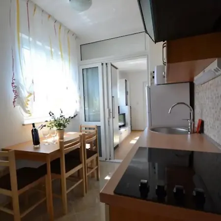 Appartement Nena Ap 9 *