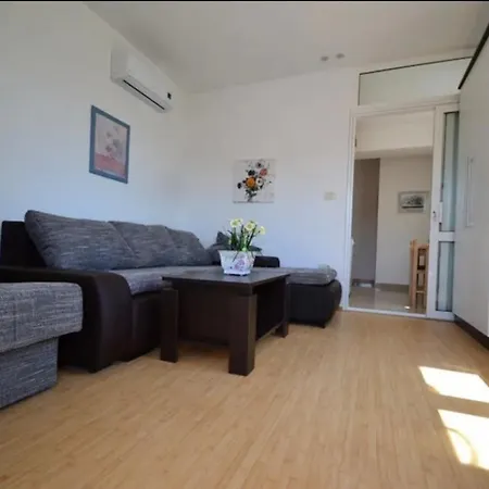 Appartement Nena Ap 9 Seget Vranjica